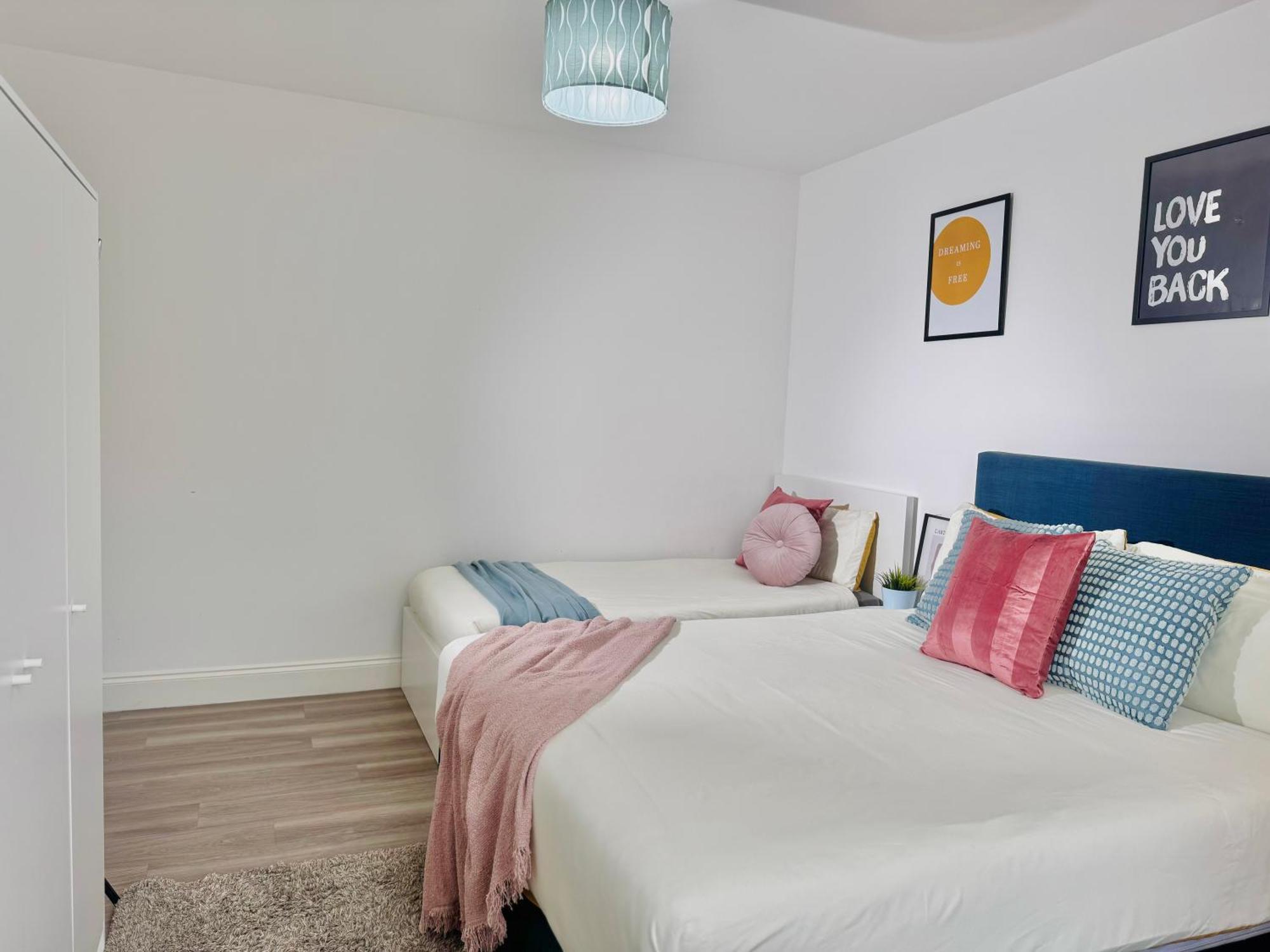 Апартаменты Cosy 1-bed Flat 30min To & Parking *