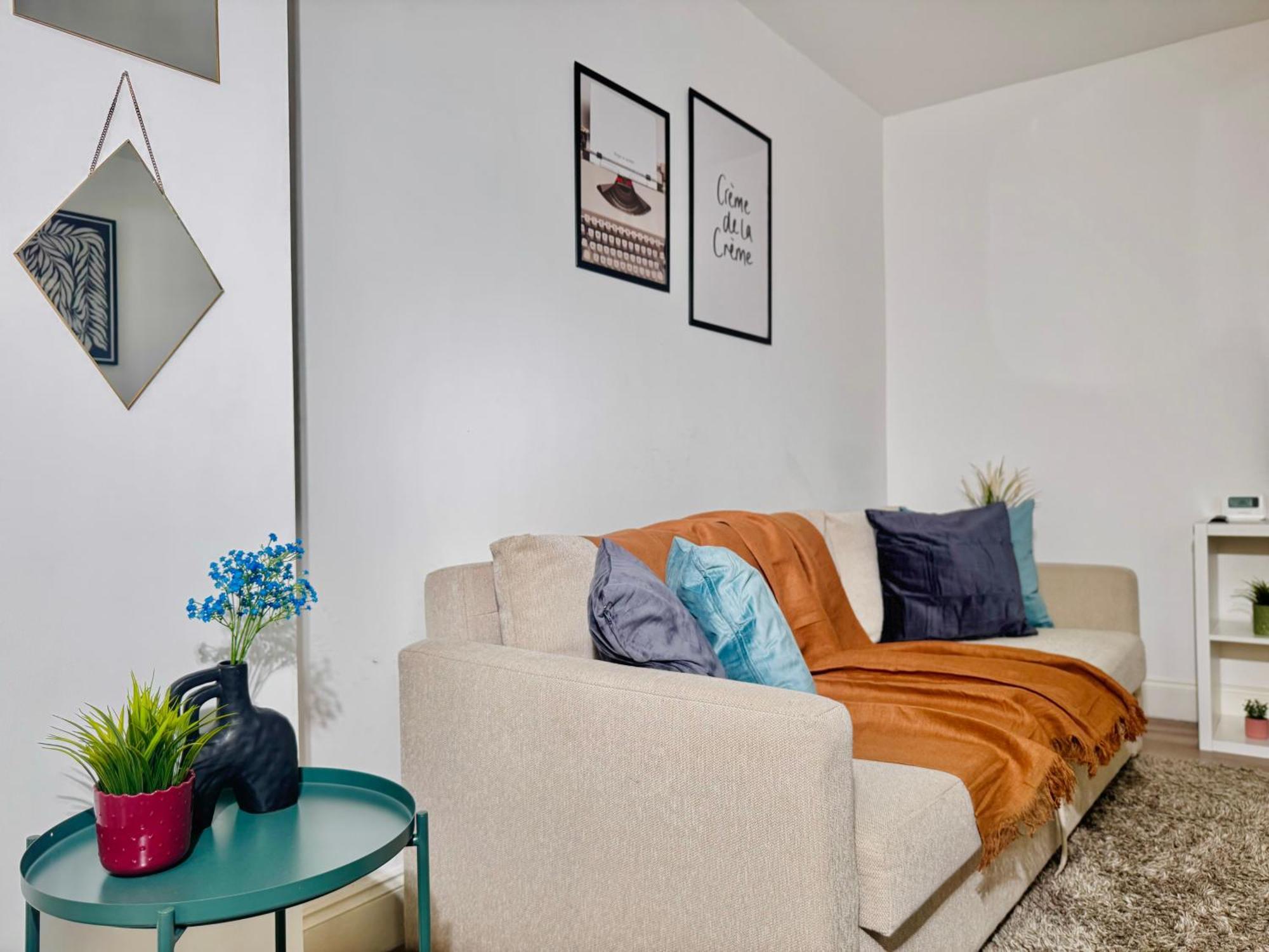 Апартаменты Cosy 1-bed Flat 30min To & Parking Лондон