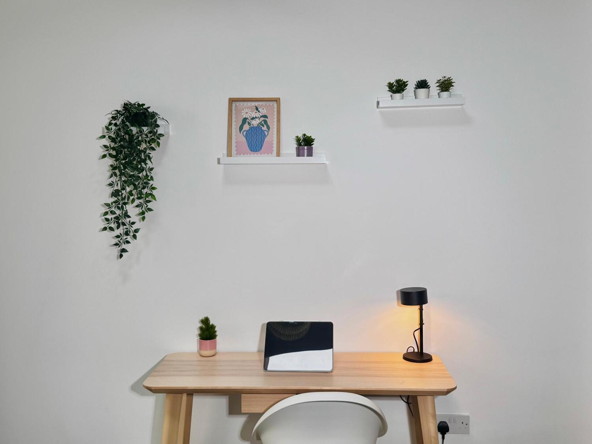 Cosy 1-bed Flat 30min To & Parking Апартаменты *