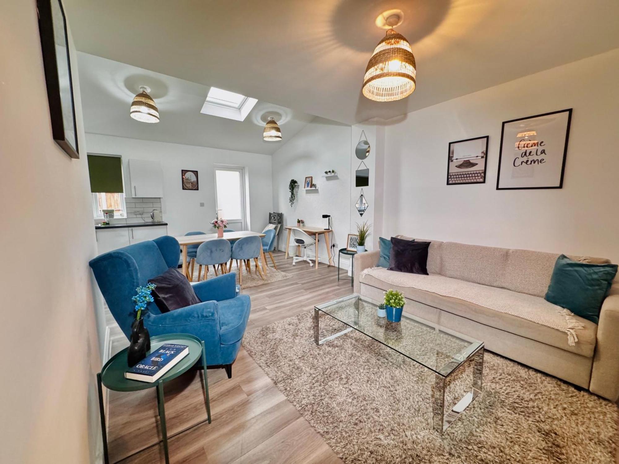 Апартаменты Cosy 1-bed Flat 30min To & Parking Лондон